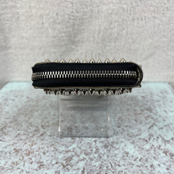 Christian Louboutin‎ Spiked Wallet Long Zip Around Red Interior Designer - Picture 5 of 16